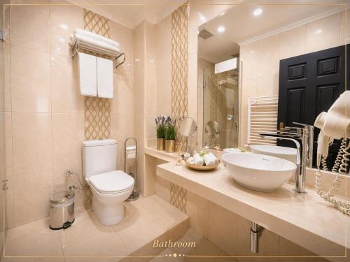 Angel's Home Hotel - image 34