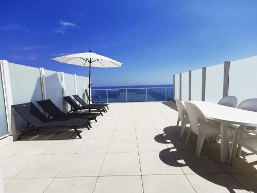 Zen Horizon - Piscine chauffee - Spacieux - Vue exceptionnelle in Le Trayas Superieur