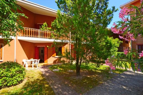 Enchanting villa in a quiet area