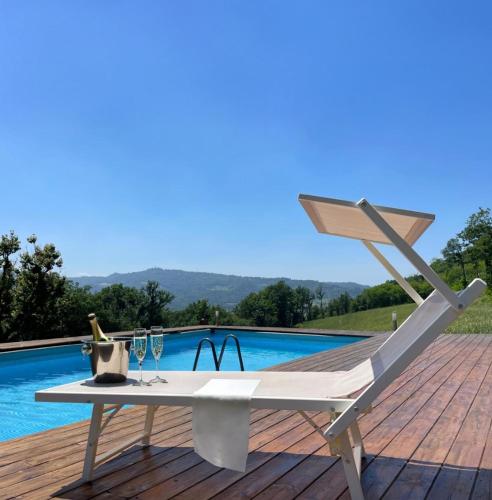 Peldbaseins, Relaxing room with pool near Acqui Terme in Cavatore