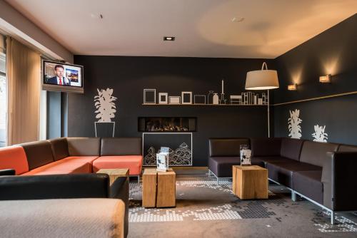 Pub/Lounge, Hotel Papendal in Westelijk van Schaarsbergen