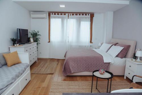 Manhattan studio A blok - Apartment - Novi Beograd