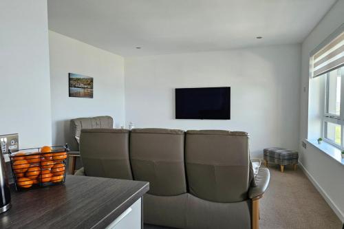 Спільний лаунж/ТБ зона, 2 Bed Apartment Sleeps 4 - Seaviews - Free Parking in Банфф