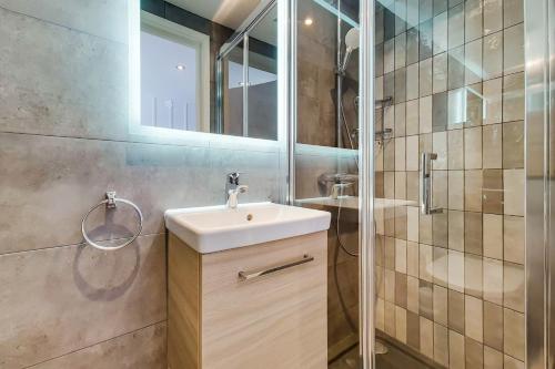 Marylebone Central Studio - 15 - image 6