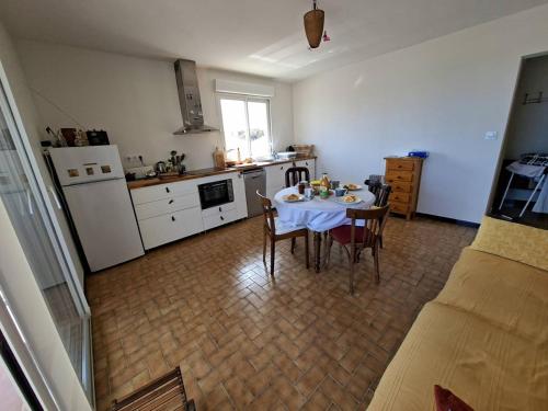Jolie appartement à 50m de la plage - image 3