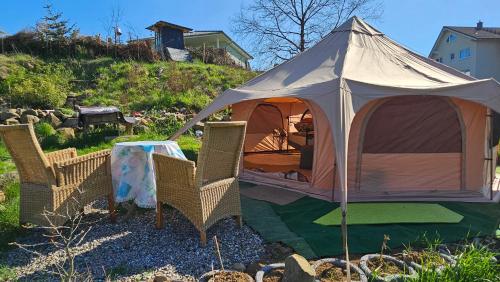 Beheizte Jurte Zelt Glamping Camping Winter Schluchtern Hessen Main-Kinzig in Schluchtern
