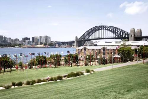Renovated Warehouse Conversion In Heart Of Sydney - image 5