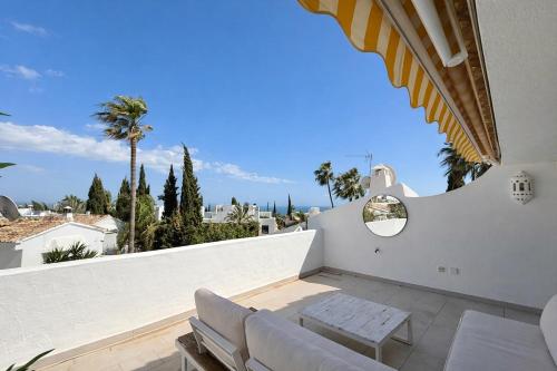 Charming 4 BR in Exclusive Camoján Blanco - RDR549