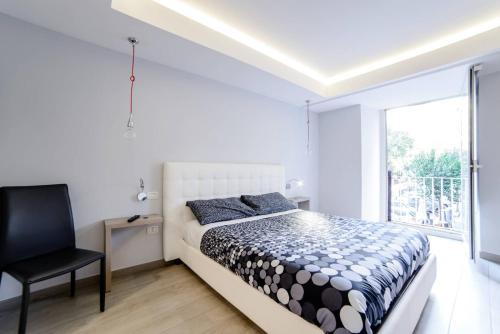 Riviera Luxury Suites - image 10