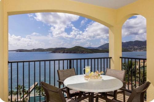 Saint Thomas Villa with Ocean view in Bellevue