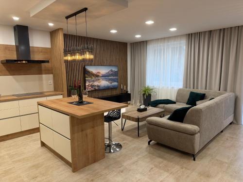 Luxury apartment near Prague - Garden - Parking in Mechenice