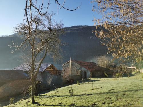 Moncaup Cagire avec vue montagne gîte à louer Malvezie