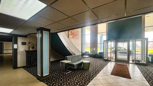 ردهة, Motel 6 Fremont, OH in فريمونت