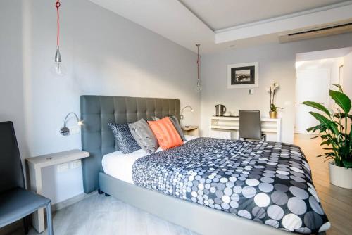 Riviera Luxury Suites - image 6