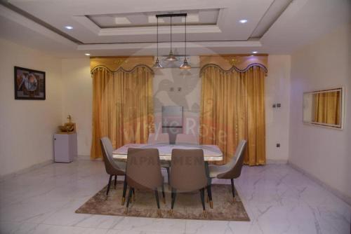 Whyte Rose Apartments & Resorts – khách sạn tại Awka
