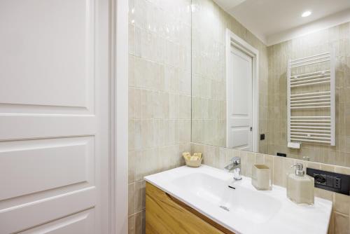 Satriano Style Flat - Double apartment - image 5
