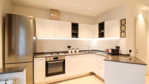 Great Apartment near the Centre - with Free Parking in Massa E Cozzile