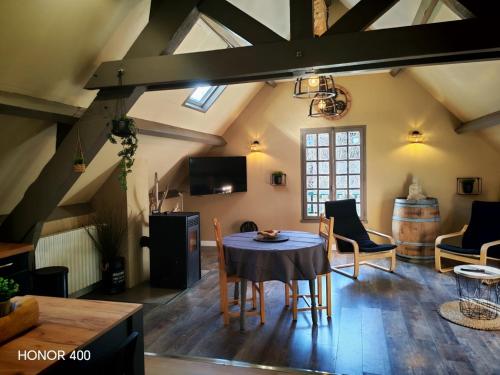 les gites du soulor L' ESTAING avec balneo, bain nordique et sauna a 2 minutes du centre d'arrens ma in 阿肯馬素