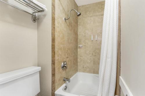 Best Western Braddock Inn - image 22