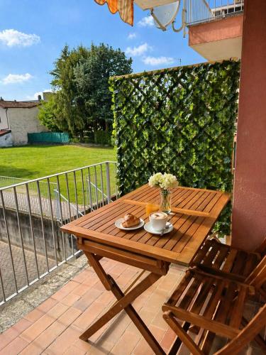 Ninfa del lago - PRIVATE GARAGE