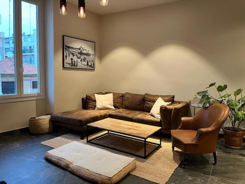 Urban Design 6 people near dowtown with air conditioning & Netflix – khách sạn tại Mantega
