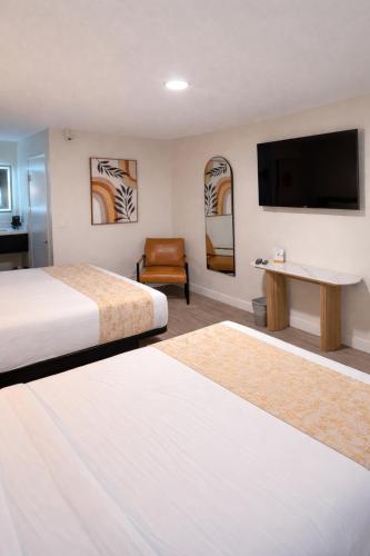 Riverleaf Inn Mission Valley - image 31