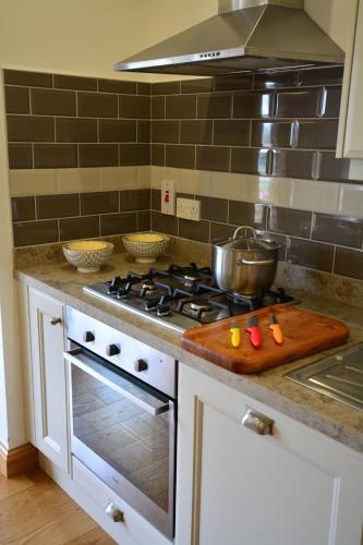 Woodvilla Lodge - main image
