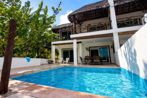 . Rodas villas contiguas para la vacación perfecta
