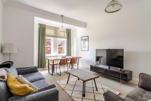 Spacious 3 Bed Apartment for Contractors and Families — other in 8 Perrett Way, Shirehampton United Kingdom, BS20 0HX