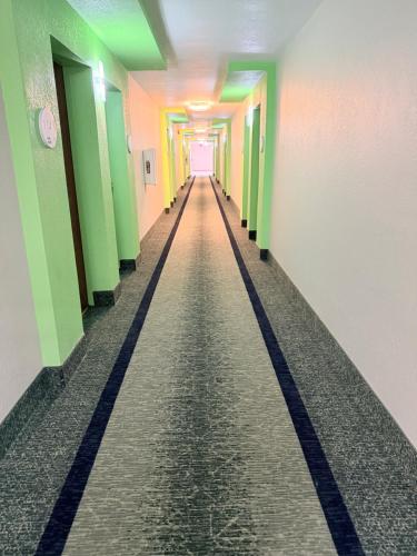 Sunflower Inn and Suites - image 3