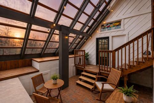 Cozy Home near Downtown - Close to Nulu - Sleeps 6 in Louisville, USA