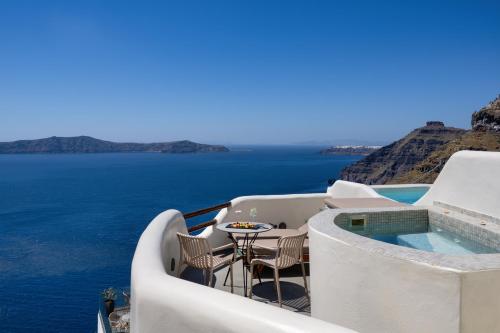 Aperto Suites - Adults Only