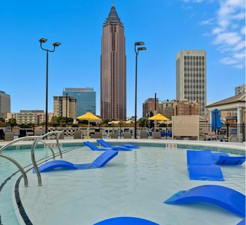 Exterior view, Midtown Atlanta High-Rise King Suite - Rooftop Pool - Free Parking - FIFA World Cup Ready in SoNo District