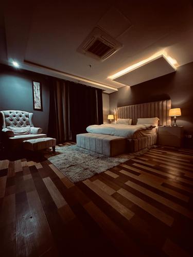 Premium King Sudio, one bedroom,Two bedroom serviced Apartment Gold crest Mall – khách sạn tại Dha