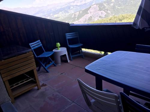 Grand studio PRA-LOUP 1600 avec terrasse in Uvernet-Fours