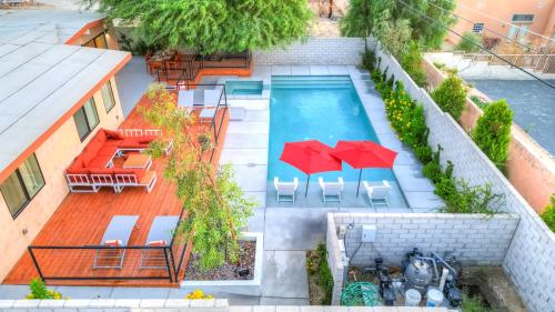 The Good House in Desert Hot Springs (CA)