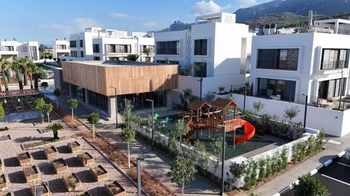 Mediterra Defne Bahçe Manzaralı Modern Daire (Mediterra Defne Bahce Manzaralı Modern Daire) in Ayios Andreas