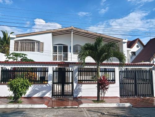 Hermosa y espaciosa casa familiar en Anapoima - Salento