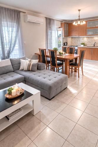 Epanomi Apartments Group stay in Paralia Epanomis
