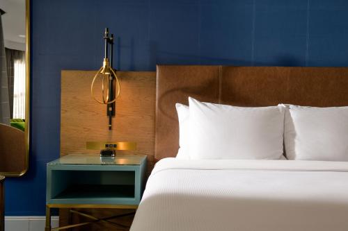 room detail thumbnail 0