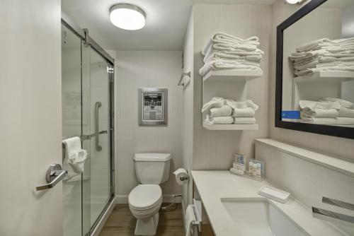 Hampton Inn Auburn - image 34