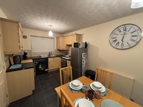 Red Door Retreat Speke Liverpool sleeps 5 in Liverpool Airport