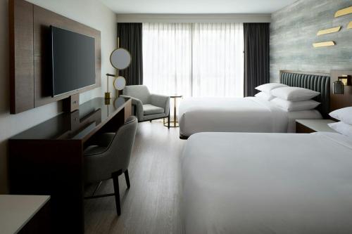 Guest Room with Two Double Beds