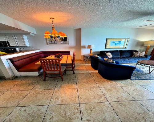 Wyndham Ocean Walk 2 BR Resort Condo Direct Oceanfront - Daytona Funland 6222