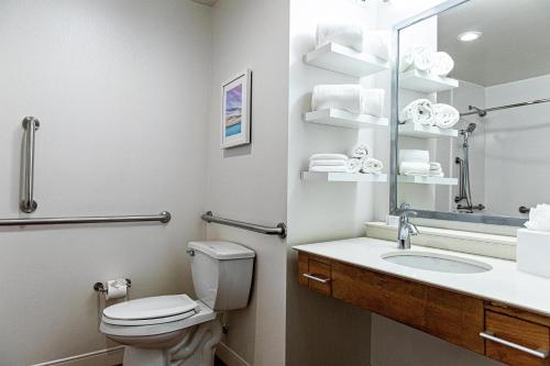 Hampton Inn Charleston-Daniel Island - image 28