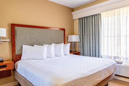 Hampton Inn Charleston-Daniel Island - image 19
