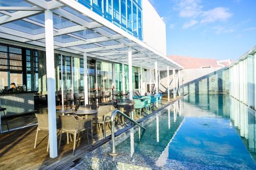 شرفة/ تراس, فندق Terrado Cavancha (Hotel Terrado Cavancha) in إكيكي