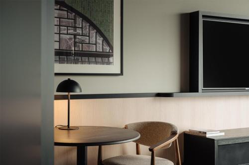 DoubleTree by Hilton Amsterdam Centraal Station - image 37