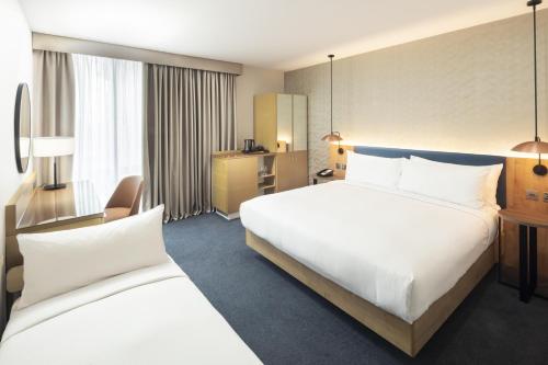 Hilton Garden Inn Birmingham Brindley Place - image 43