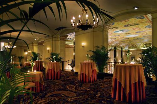 The Palmer House Hilton - image 28